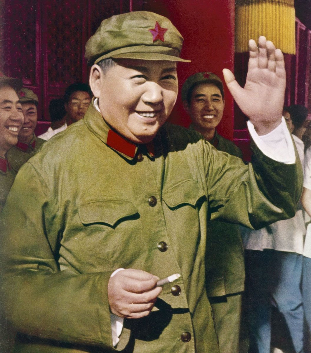mkainerugaba's tweet photo. To my beloved MK Movement as Mao Zedong said 'Be resolute, fear no sacrifice, and surmount every difficulty to win victory.' Muraregye. https://t.co/iorNlDKR7q