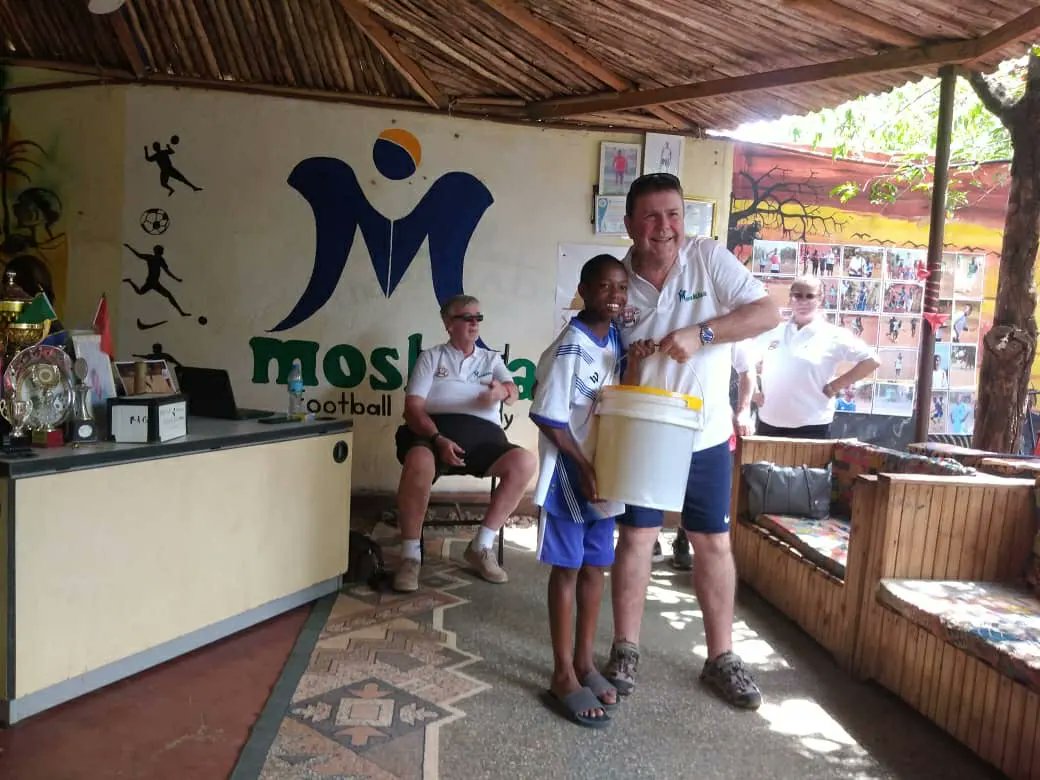 moskisa_tz's tweet image. Thank you Communication Workers Union Humanitarian Aid @cwuha for visiting and presenting us ten leather footballs, four pumps, and bicycles donated by the Communication Union @CWUnews 💙💜🤎

#Tanzania 
#football 
#developmentfootball