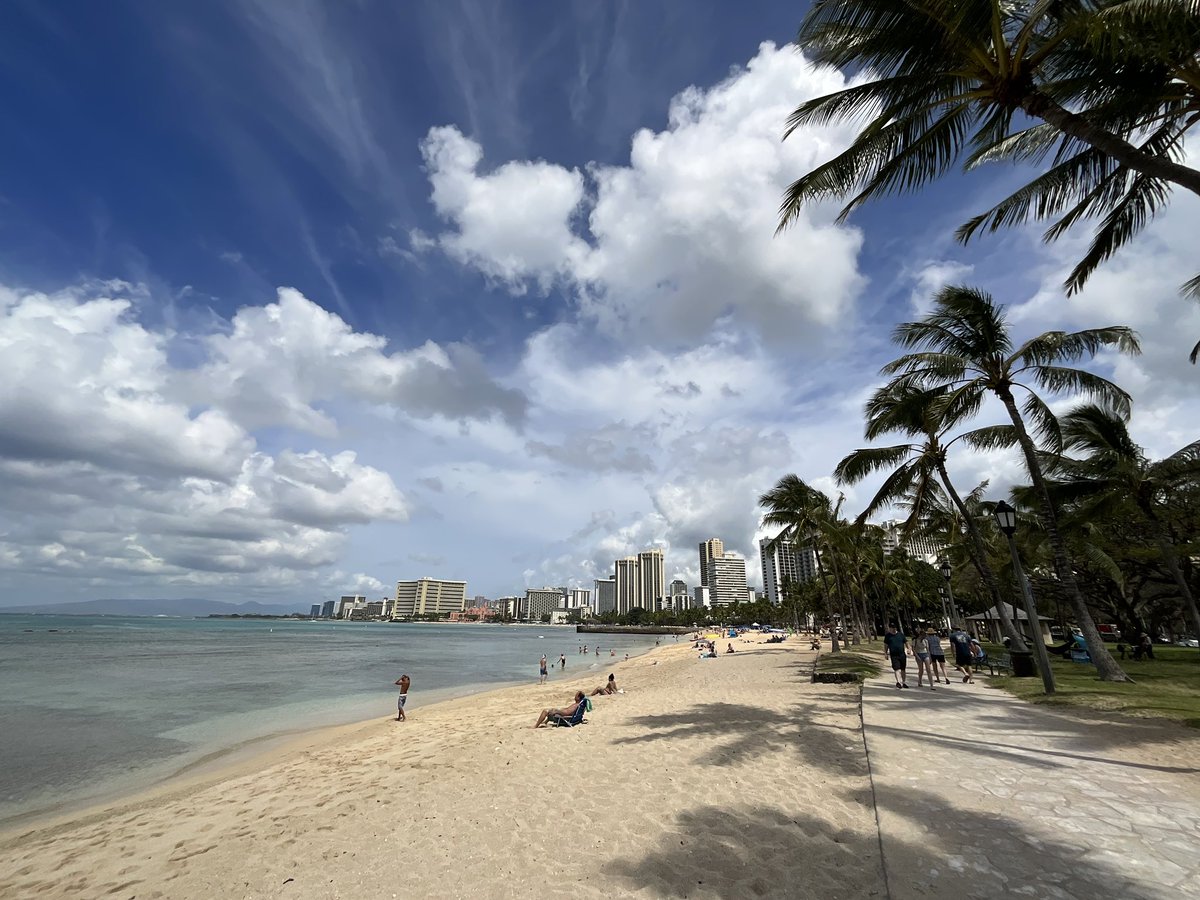hawaii_isla808's tweet photo. First Day of spring 2023 today.β
οΈπ₯π€πΌπΉποΈ on #waikiki in #oahu #hawaii #firstdayspring2023 #firstdayofspring2023 https://t.co/sIIEGEFELe