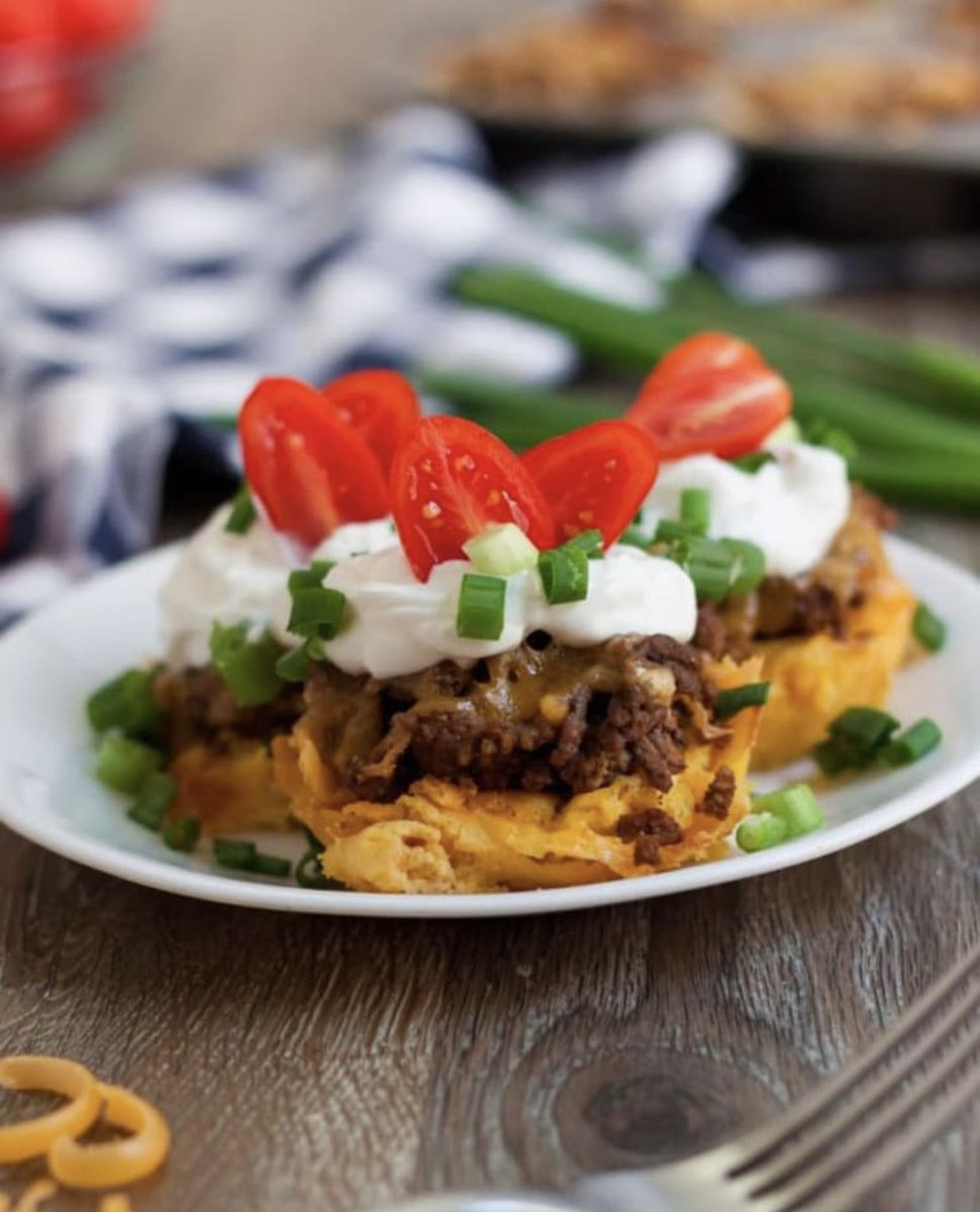 Keto Low Carb Taco Cups by @kaseytrenumblogger
#keto #ketorecipes #ketofood #ketodiet #lowcarb #lowcarbdiet #lowcarbrecipes