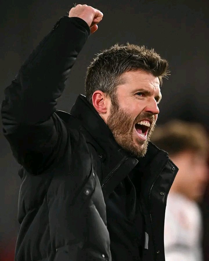 Fasun_01's tweet photo. 𝗢𝗰𝘁𝗼𝗯𝗲𝗿 𝟮𝟬𝟮𝟮: Middlesbrough sit in the Championship relegation zone 📉
𝗠𝗮𝗿𝗰𝗵 𝟮𝟬𝟮𝟯: Middlesbrough sit third, a win off the top two 🤩

🤯 Michael Carrick has worked wonders at Middlesbrough https://t.co/uFLuoasL6o