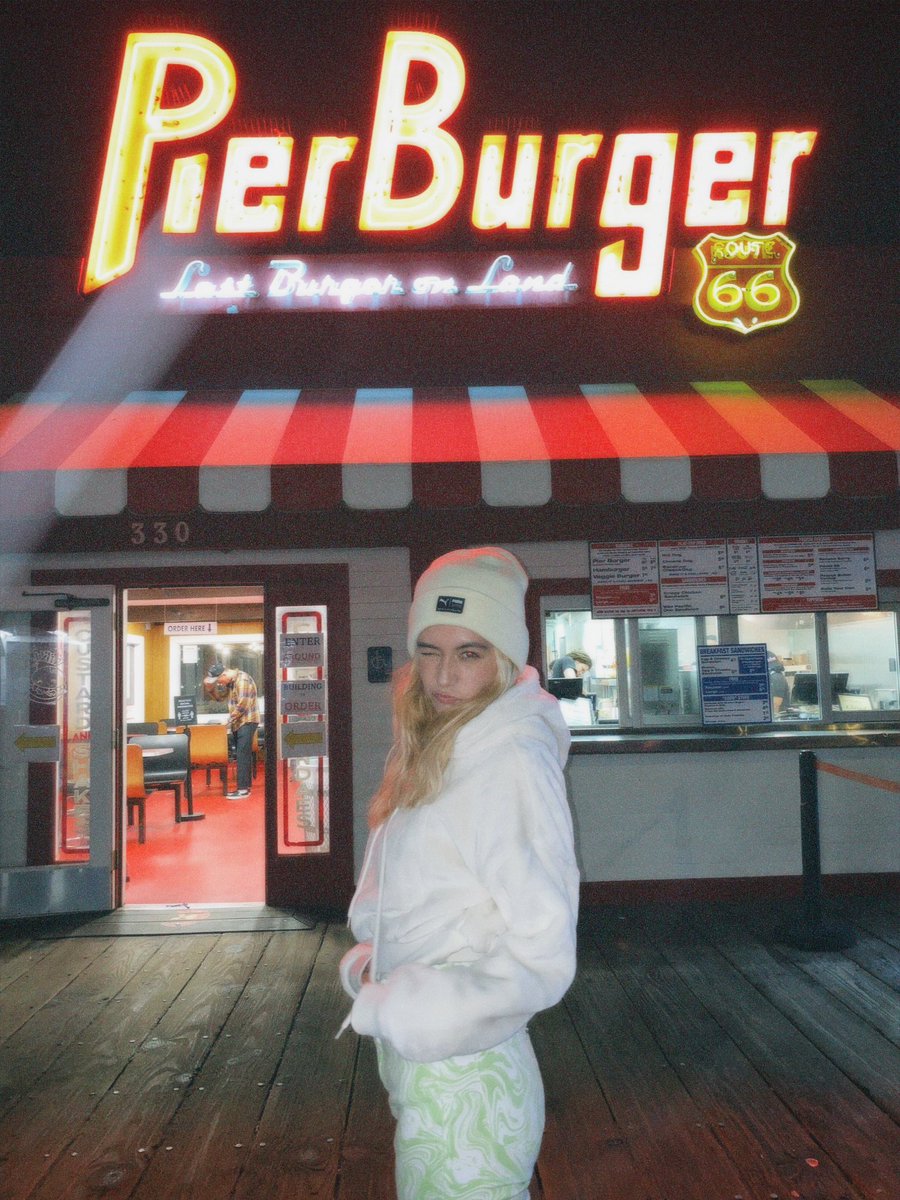 1210Kp's tweet photo. santa monica pier https://t.co/qkCXWYskAj