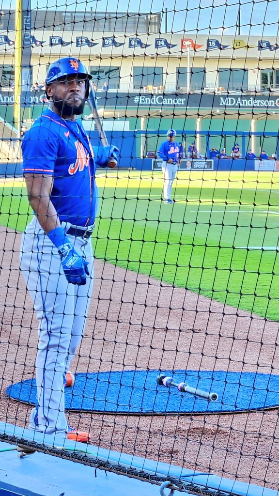 ADsXe's tweet image. #SpringTraining2023 ! #LGM! @METS! Spotted:  @Starlingmart &amp;amp; Buck!