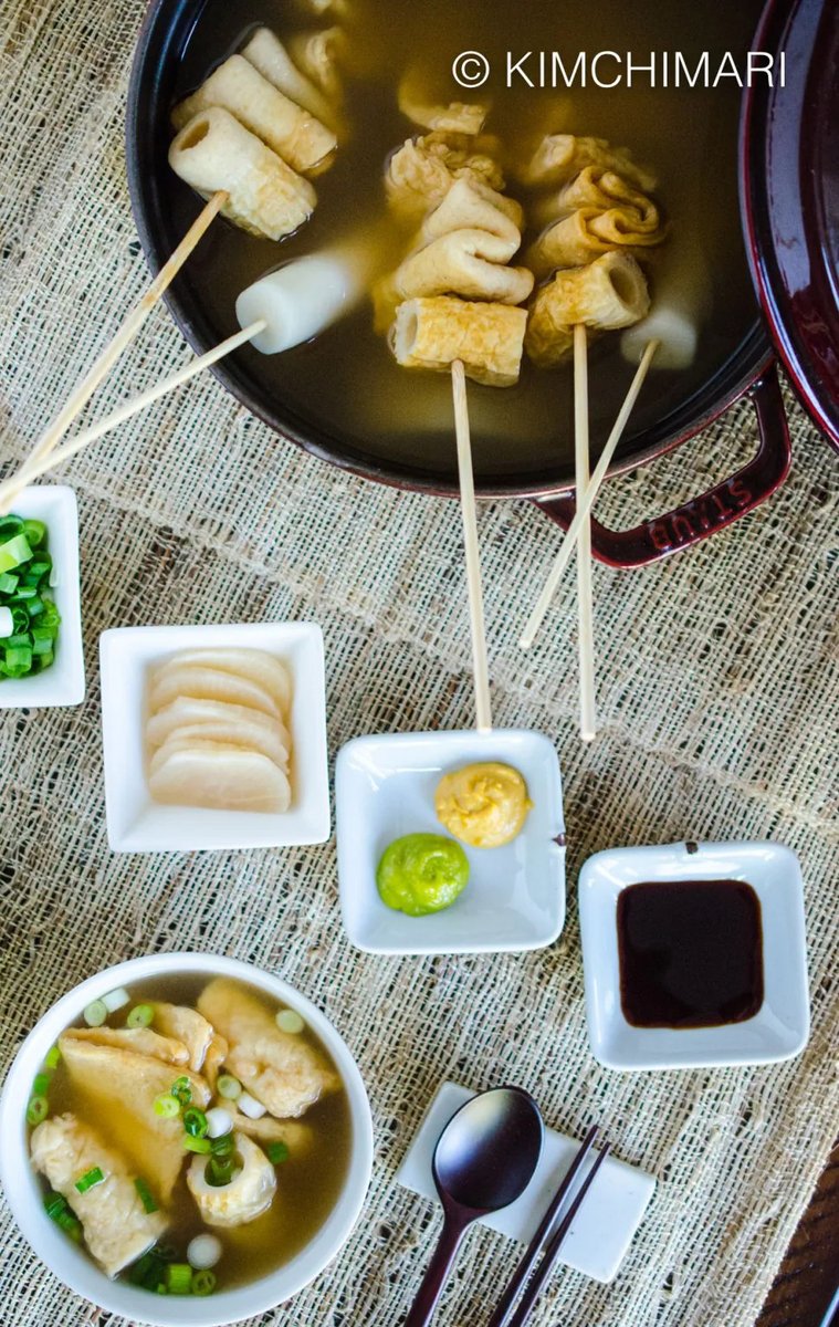 JJKimchimari's tweet photo. Odeng Guk (Fish Cake Soup) is a popular comfort food for Koreans and you'll find it served at many food stalls on the streets in Seoul! Enjoy it by itself or with tteokbokki! #koreanfood #fishcakes #fishcakesoup #oden #odeng #어묵국 #soup
https://t.co/0yYjtN9c7a https://t.co/aoC2vz1ozO