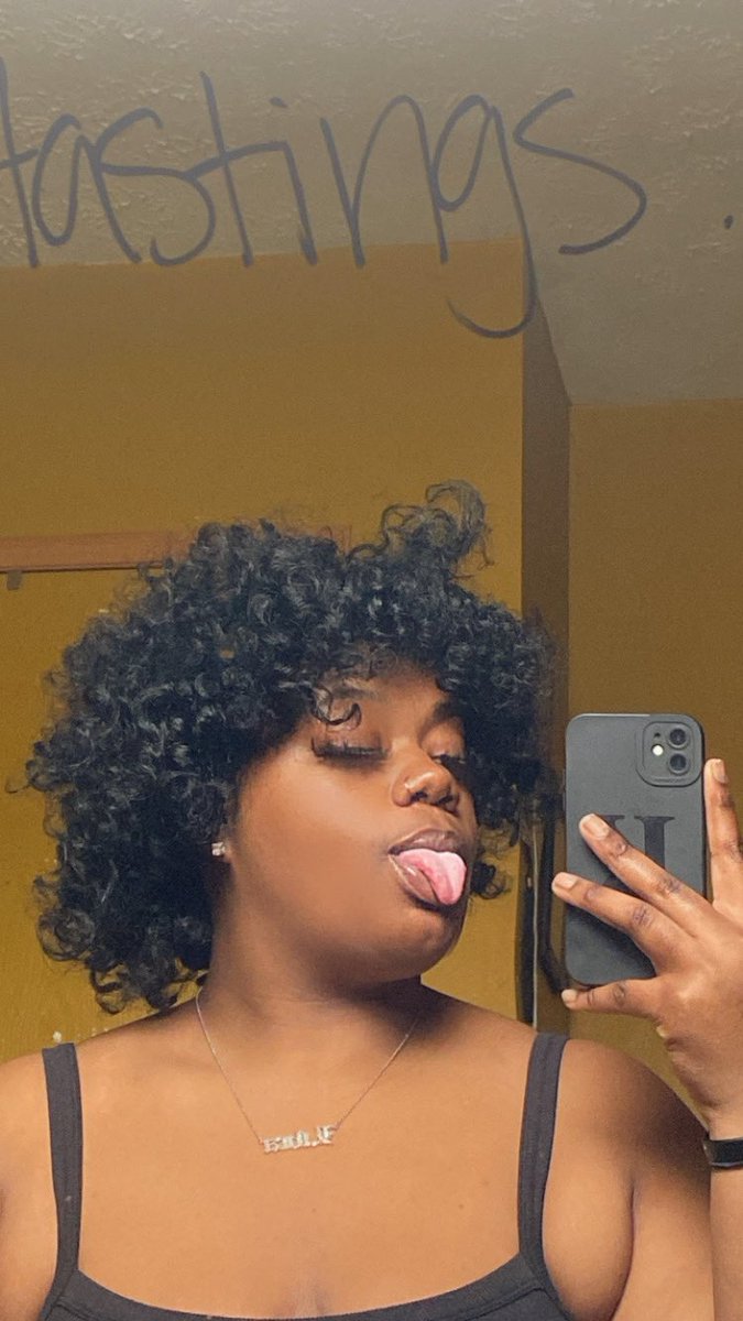 K_hastings18's tweet photo. Nappy head https://t.co/jWxqcfaaK3