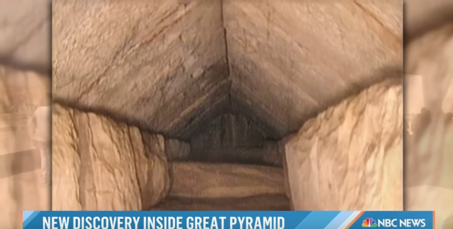 1SilvanaA's tweet photo. Cheops Pyramid
One of the courtrooms (pre_rooom)
If it is opened   the destruction process begins
Piramide de Keops 
Una de las salas del juicio (pre-sala) 
si se abre inicia proceso de destruccion https://t.co/IernuAx5LP