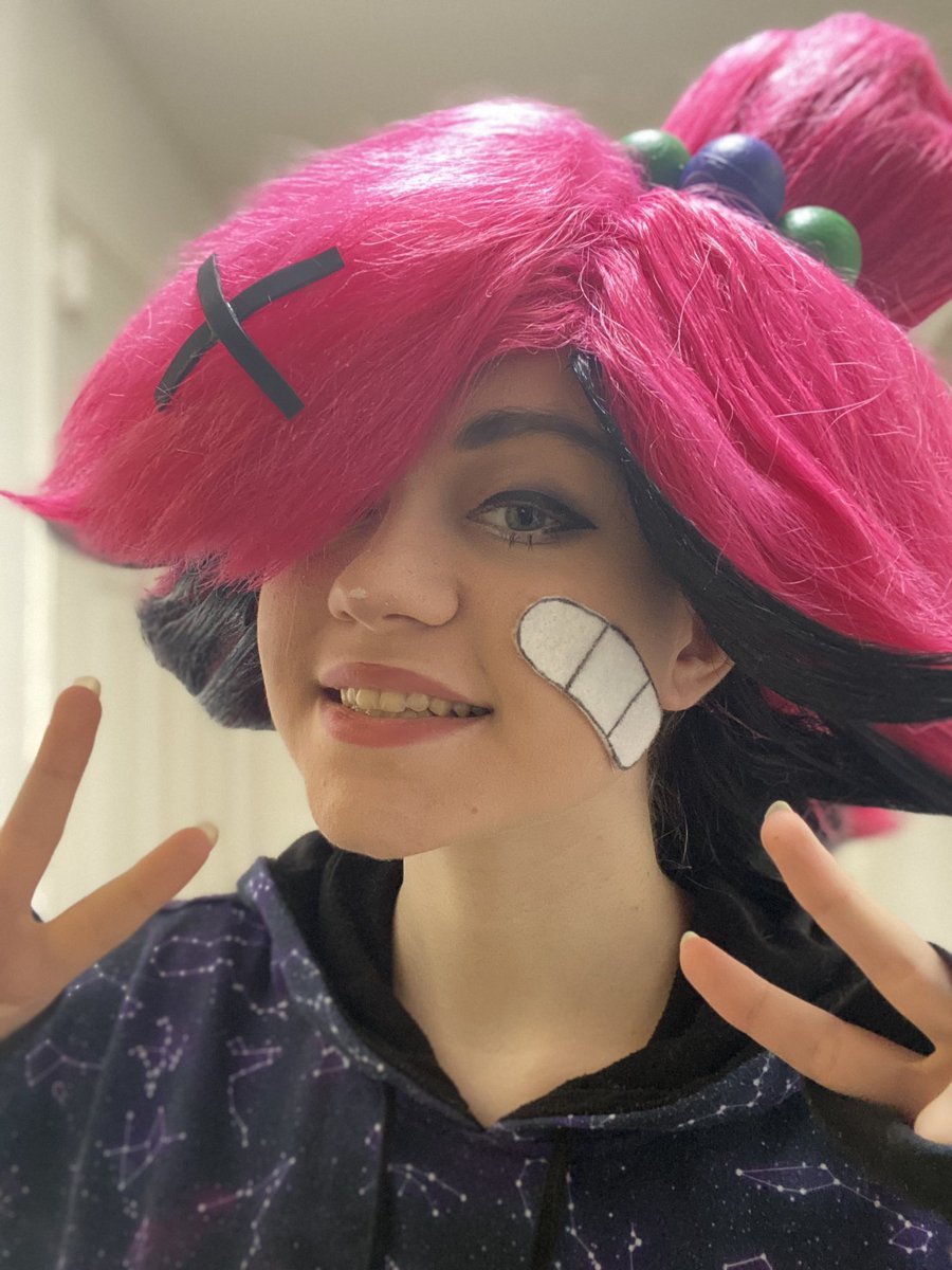 ashesofdespair_'s tweet image. #EpithetErased Finally finished Trixie’s wig so I wanted to do a makeup test!! Still waiting for the proper hoodie to arrive so I can alter it, but most of the outfit is done!
Trixie, voiced by @spectralfusion from the wonderful Epithet Erased, created by @BrendanBlaber