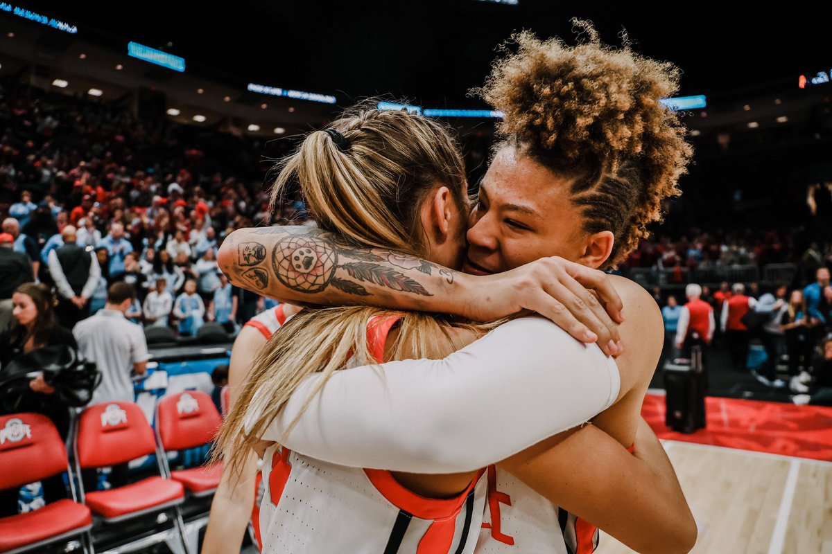 OhioStateOnBTN's tweet photo. How sweet it is. 😎

@OhioStateWBB x @B1Gwbball https://t.co/Dy3Lih4IdJ
