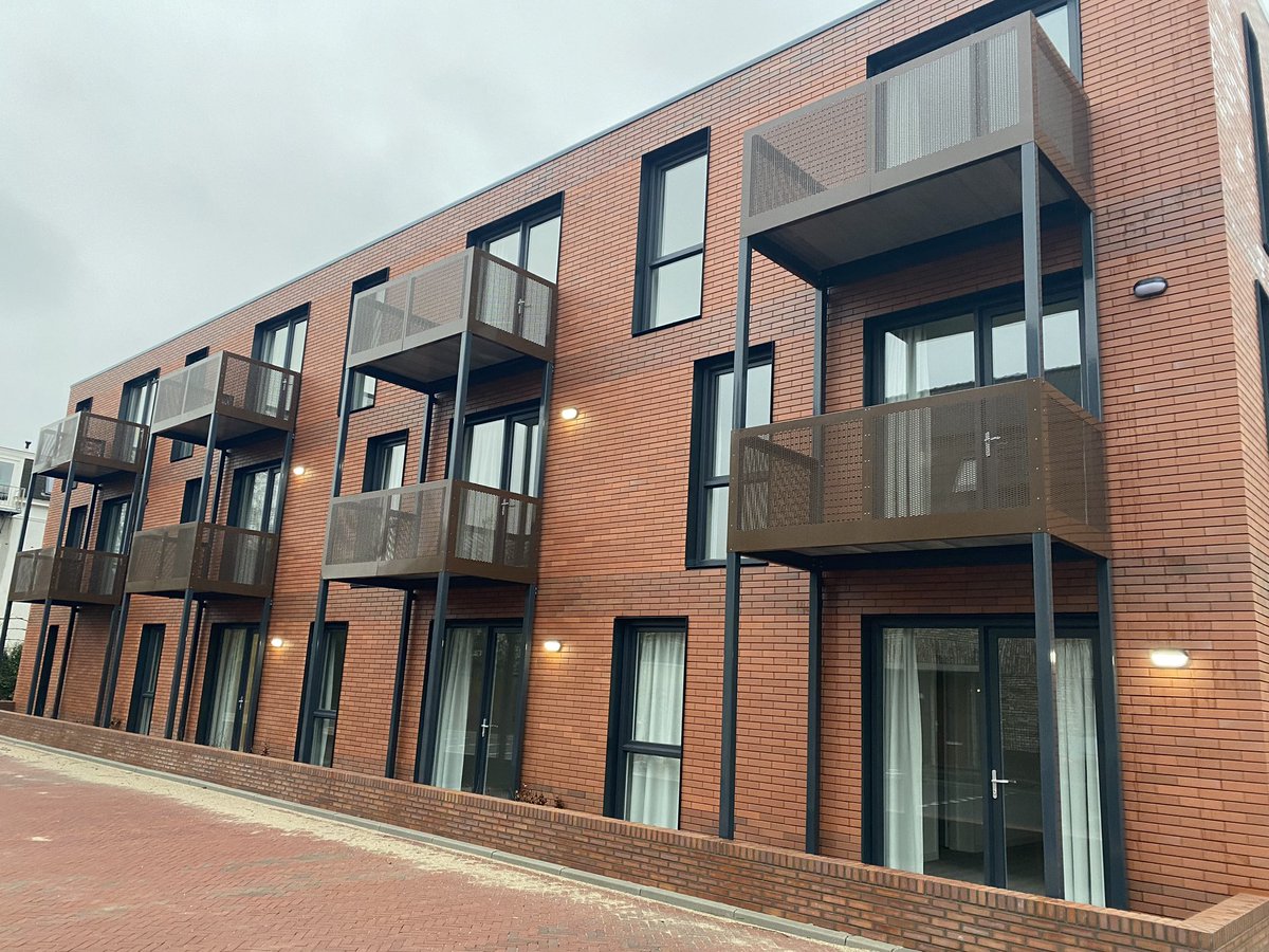 Vandaag gaf @GGZRivierduinen een rondleiding in een gloednieuwe woonlocatie in Sassenheim. Dank voor alle informatie en succes met de verhuizing!🏡
#wonen #beschermdwonen #zorg #sassenheim #teylingen <a href="/vvdteylingen/">VVD Teylingen</a>