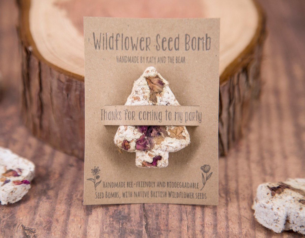 KatyandtheBear's tweet photo. Here’s my new eco friendly party bag seed bomb favours.
🌲
#etsy #ecofriendly #plasticfree #mhhsbd #enwc #forestschool
https://t.co/2PqFakm4jB https://t.co/yWEpQw490f