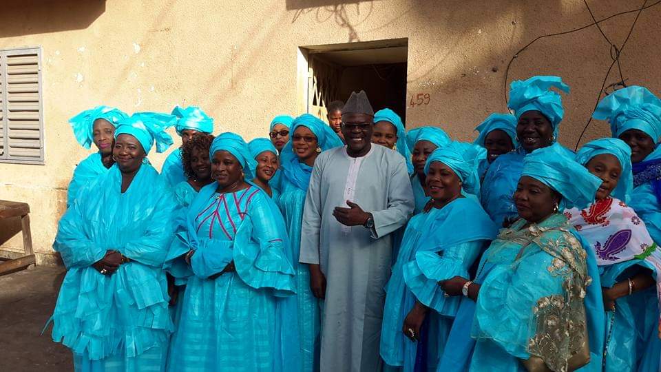 MODIBODIOP's tweet photo. Bonne fête aux femmes sénégalaises elles sont fidèles militantes et engagées que dieu vous bénisse Amen https://t.co/0FNKSL7WHz