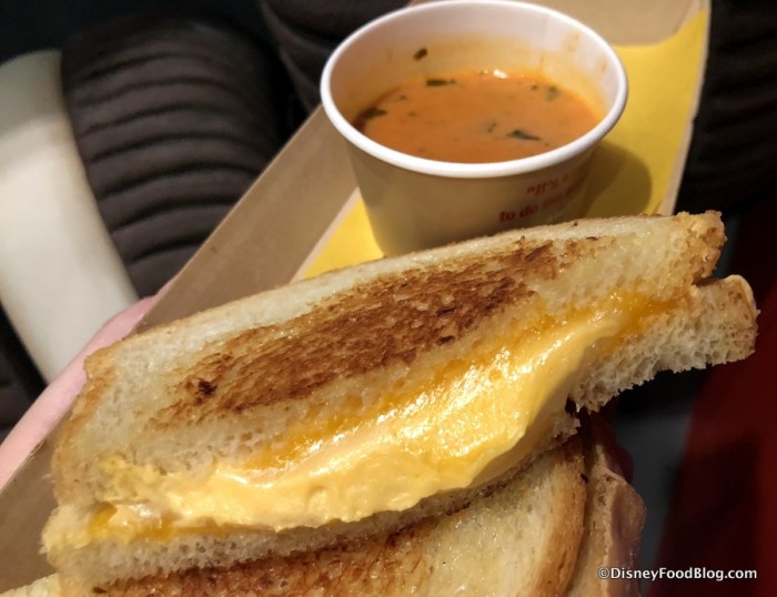 Disney Food Blog tweet media
