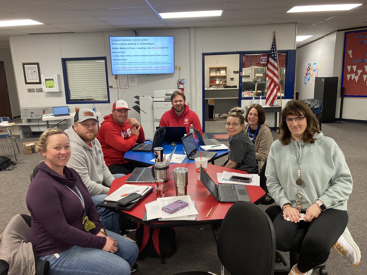 KDFIREDUP's tweet photo. Big thank you to the PreK-12 staff at Appleton City R-II for their focus, energy & positivity as we kicked off CSIP development today. Looking forward to meeting with the CSIP team Thurs evening. #WeGetTo #team #CSIP #MSIP6 #BulldogNation #chasegreatness https://t.co/vmVC0SZuRv