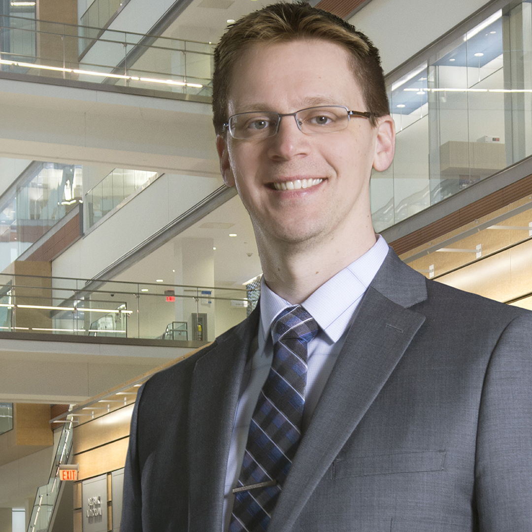Thomas D. Grant, PhD, #StructuralBiology faculty member at <a href="/Jacobs_Med_UB/">Jacobs School at University at Buffalo</a>, is part of a research team that is helping to lead the development of X-ray scattering and data analysis at the compact X-ray free electron laser.

» Full story: buff.ly/3Z1n2rQ

#UBuffalo