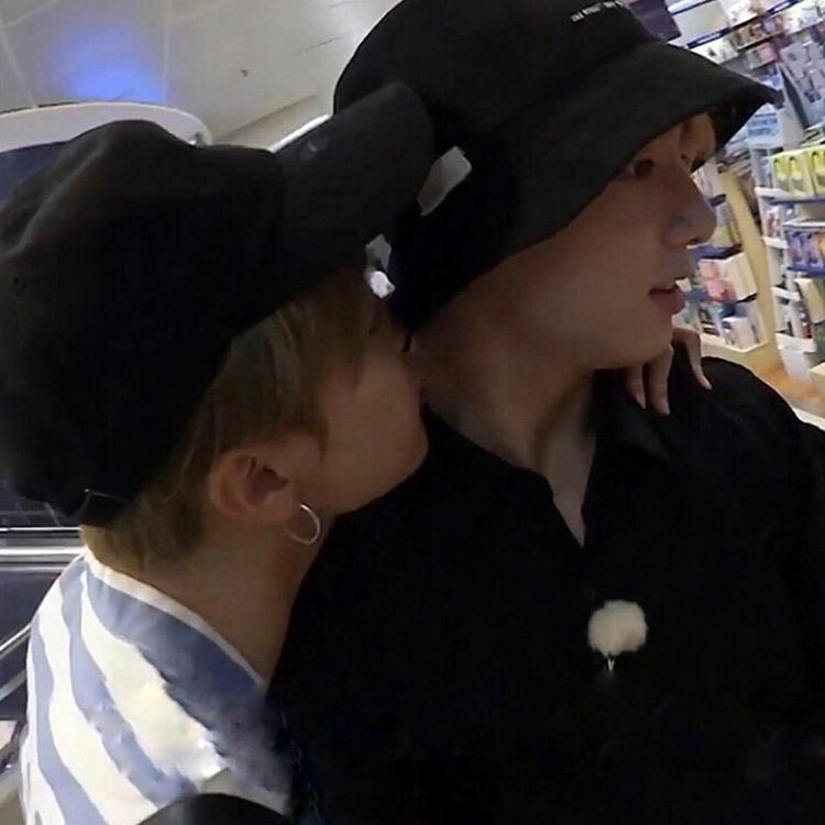 formingukkie's tweet photo. #JIKOOK em “vale a pena ver de novo” a thread; https://t.co/6cGVw6Tj2s