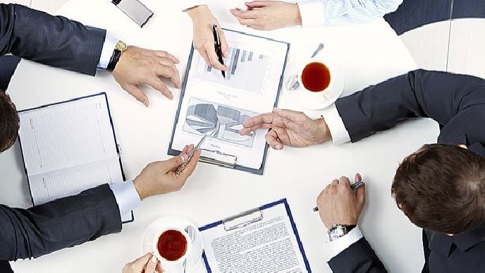 Becas Internacionals tweet media