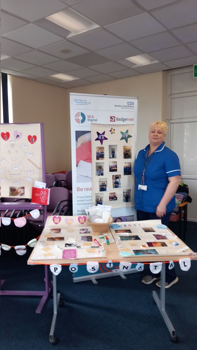 Sarjane33's tweet photo. Recruitment day at work. https://t.co/qMn9u7O5Xm