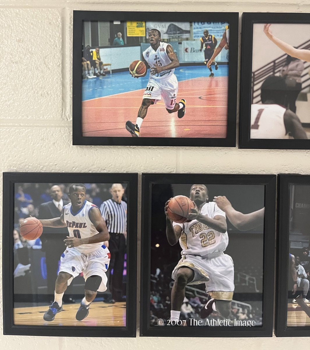 AHSTigerHoops's tweet photo. New addition to the “Wall of Fame”!!! Coach Worrell Clahar of Indian Creek‼️1000 points @AlcovyHS in 2 years, First team all conference, all region, ranked top 10 in the nation, finished @DePaulHoops , played professionally in Switzerland &amp; Brazil For 6 years‼️@Alcovy_Sports https://t.co/WYVapOL2yb