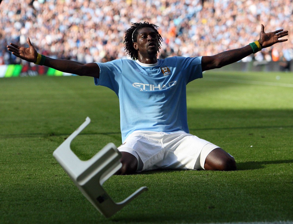 ActuFoot_'s tweet image. 🚨 OFFICIEL ! Emmanuel Adebayor (39 ans) prend sa retraite ! 👋🇹🇬