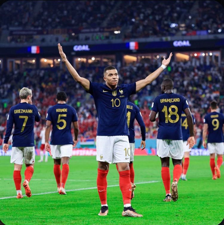pastaeque's tweet photo. Kylian Mbappé is officially the france team’s capitaine, we trust in his supremacy https://t.co/18gINquvRq