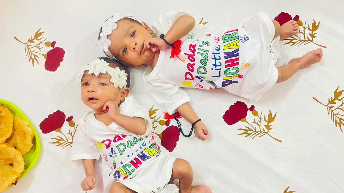 Shruti_075's tweet photo. My princess 👩❤️👩❤️
#twins #love #sisterstwins #Girls2 #firstholi #FirstLove初恋 #firstcry #morelove
#tanisha #tavisha https://t.co/Ggmhnl9bAg