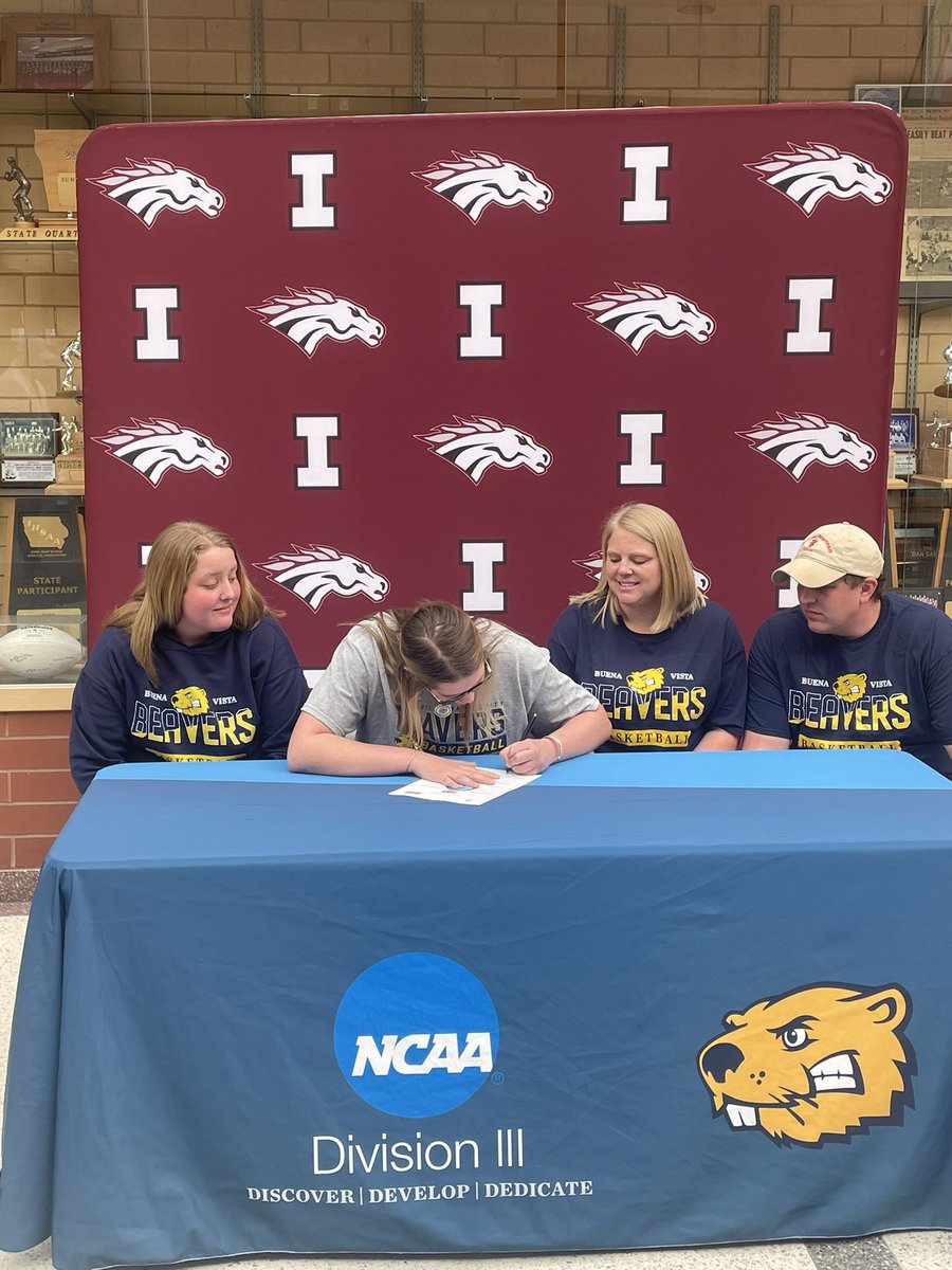 jputz15's tweet photo. Congrats to @bball_indee senior Annie Johnson on signing to continue her basketball career with @BVU_WBBALL . They are getting a great person and player. I’m excited to follow her future. https://t.co/TNDnPFJhQV