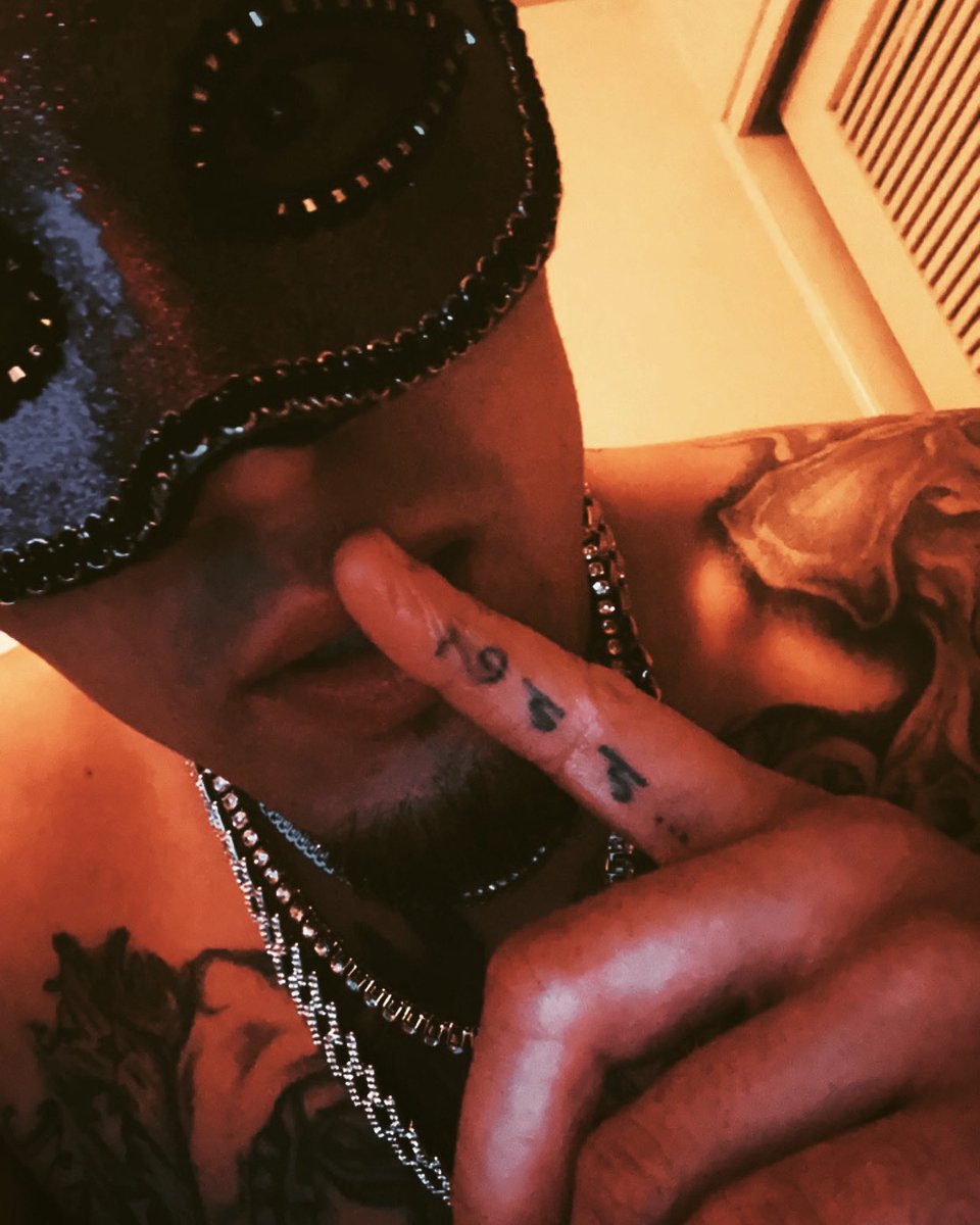 TattedBByT's tweet photo. https://t.co/2URTZTYtEG https://t.co/FUTkBoOM3b