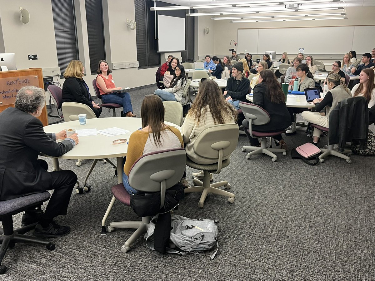 Thank you to @ConnieSchultz for sharing her time and expertise with @KentState students at @prssakent. Sharing advice about writing revisions. “A good writer always needs a good editor.” @KentStateMDJ @CCIKentState