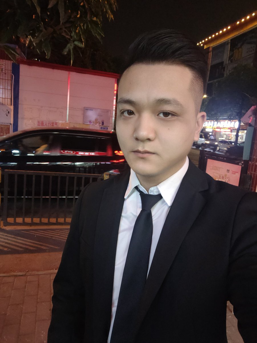 dafei1314's tweet photo. 有广州的包子嘛。恋爱找我。我是个负责人的男人 https://t.co/HshF5feeFv