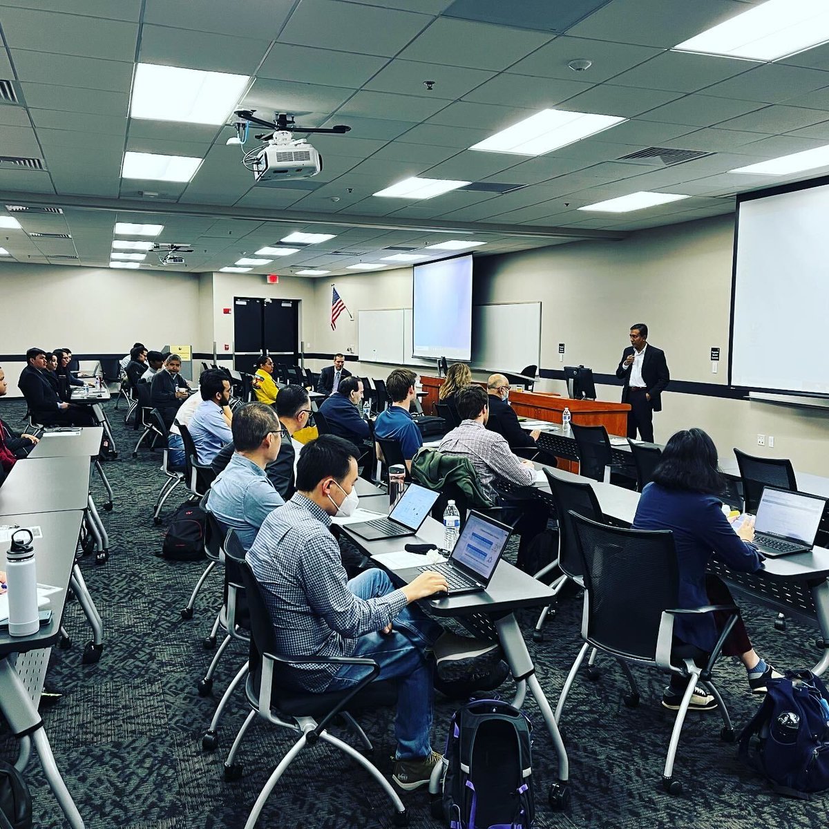CudcemUCF's tweet photo. 2-days of featured talks and posters at STEMS 2023! @NSF @uwmemc @PREMFIU https://t.co/MoKDWekTNY