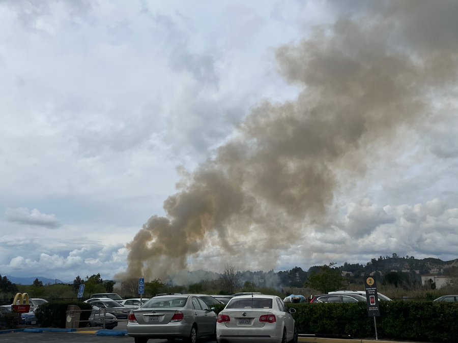 Fire reported near Bouquet Canyon Road in Valencia