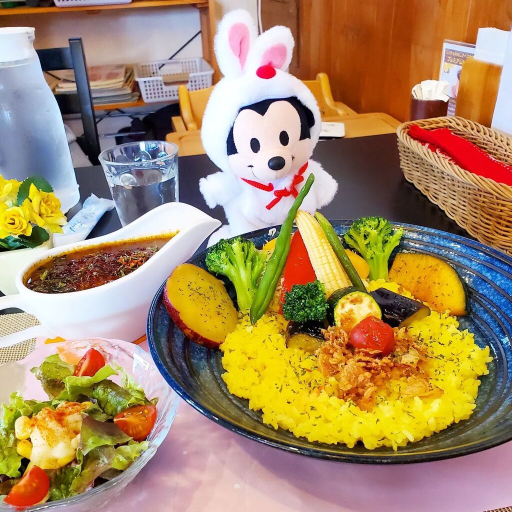 taro66040754's tweet photo. 『ミッキーさんとカレー』

侍JAPAN劇的な勝利でしたね❗
やったー(´･ω･｀)

#ぬいもーず
#ぬい撮り
#ぬいどり
#ぬいぐるみ
#ディズニー
#Disney
#ミッキー
#カレー
#濃厚海老みそブラックチキンカレー https://t.co/tFMPFC0Am9