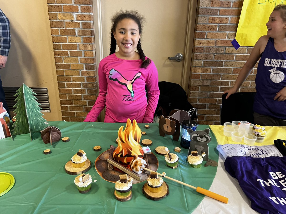 nbreitner's tweet photo. Congrats to Zariah Blackman on her big win at the 2nd annual Cupcake Wars-a lesson w/Emmy’s kitchen.  Thanks Emmy’s for supporting the NHS! https://t.co/G9LvZXC9vi