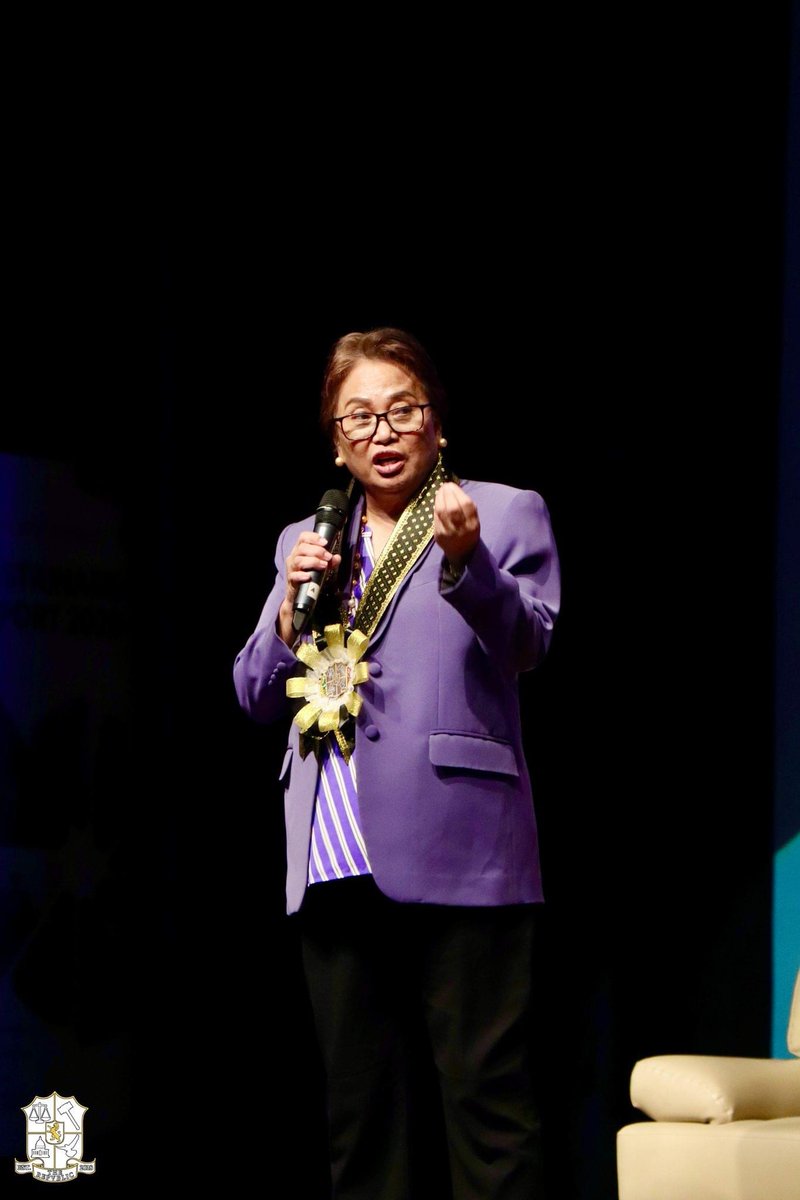 rowena_guanzon's tweet photo. Mga Pulangaw laro kami ng idol nyo ng truth or dare.
Questions : 
Nag cocaine ka ba noon? What about now? Ang liar tatamaan ng kidlat.
Nag gtaduate ka ba sa Princeton? Or Harvard? 
Ano ang source of income mo in the last 6 yrs na hindi ka governnent official? https://t.co/hgttJa9zUy