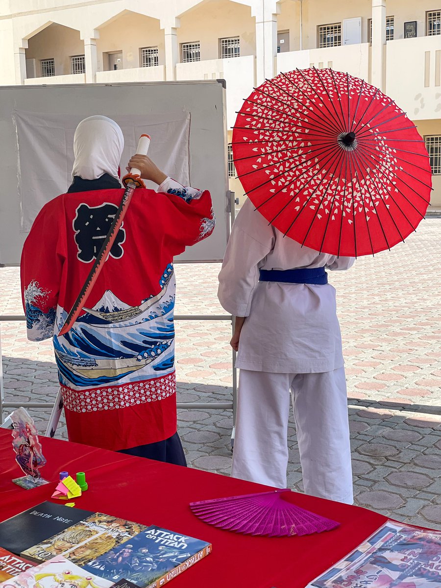 thikra984's tweet photo. Such a beautiful day🤩✨!
The English day in @alshathaschool 🤍.
#fly_higher https://t.co/0d8BnWeHD9