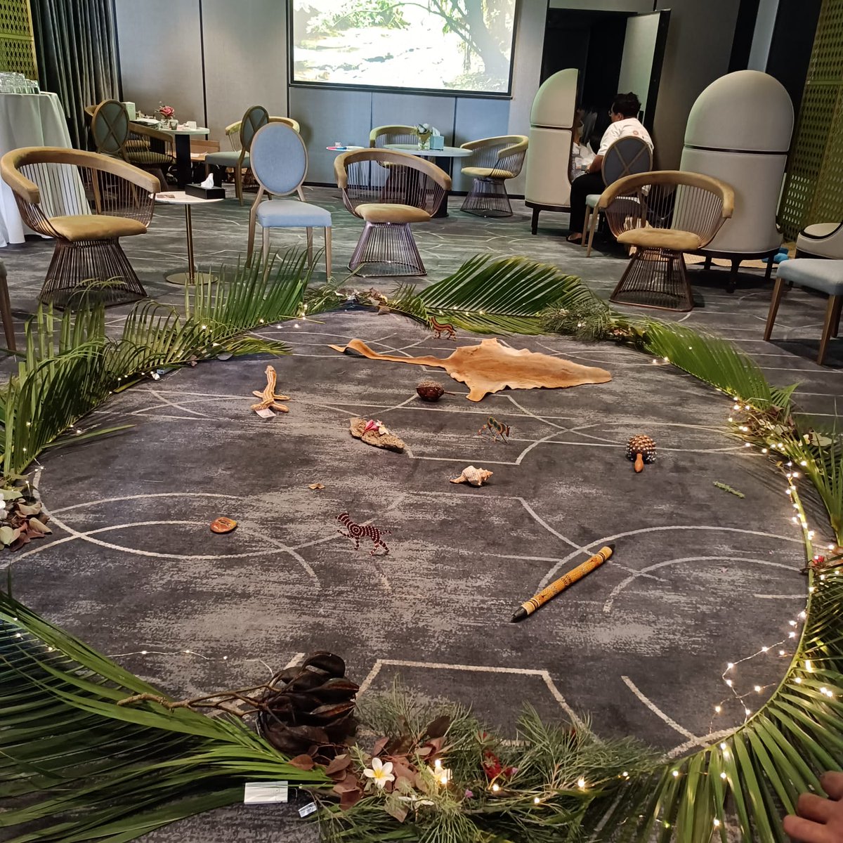 cbpatsisp's tweet photo. Taking a #break in the #wellbeing room🙂 Walking the talk about #selfcare 
🖤💛❤️

Day 1 of the #Indigenous #Suicide #Prevention Forum 2023 by @AipaAust @NACCHOAustralia @GayaaDhuwi #ISP23 https://t.co/W5CVoG99OI