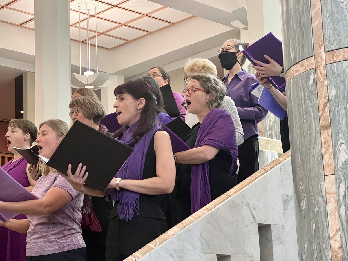 JenniferVeitch3's tweet photo. Beautiful to be witness to this incredibly powerful event... Turning Lament to Renewal in Parliament House - A Chorus of Women 20 years on. Returning to encourage the tide of renewal that's moving across Australia into this 47th Parliament #renewal https://t.co/eMiEVhVHxe