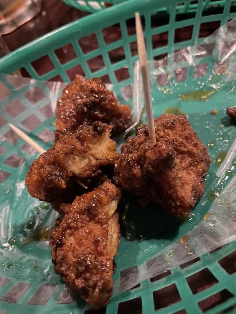 Im_Luci_'s tweet photo. Será que tengo que pedir la salsa aparte? @McCarthys_Offic https://t.co/LdM26uA9ds