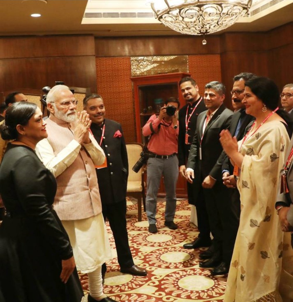 It was an honour to host PM Modi at the #IndiaTodayConclave. His presence was apt as the leader of the country, given that, as @Indiatoday @aajtak team, we all work, day after day, to contribute to & to put a spotlight on what is finally emerging as #TheIndiaMoment
#PMModi