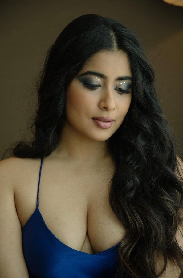 Frt41QZaQAIG2m2?format=jpg&name=900x900