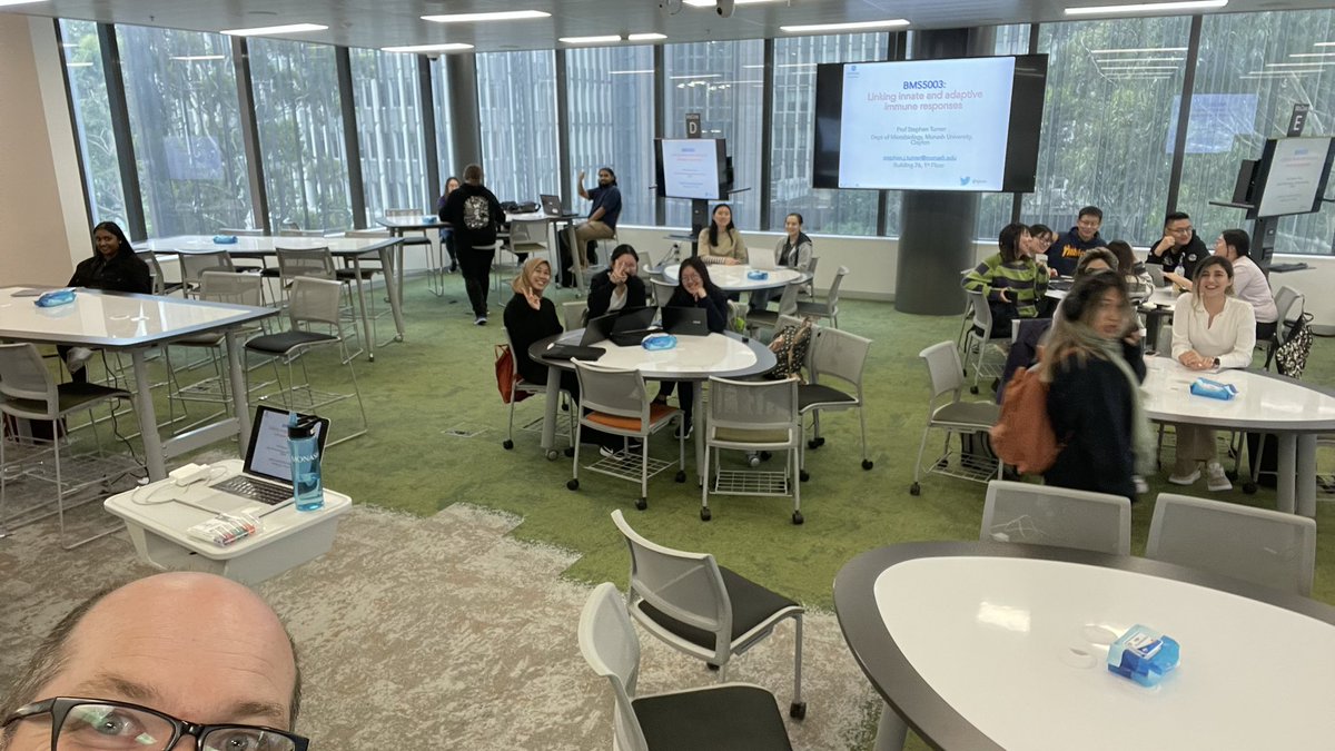 sjturn's tweet photo. Putting the white board tables to good use, Back in the class room with #BMS5003 MBiomed students learning about immunity to infection @MonashBDI @Monash_FMNHS #workshopping #ancoraimparo #immunityiscool #highered https://t.co/r2kYVs0zdU