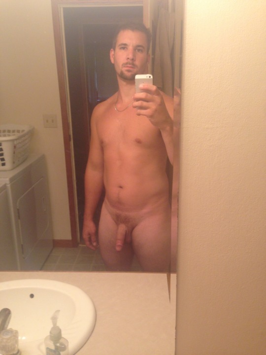 ConvincingStr8s's tweet photo. 😁Fun with Freddie 😊 #StraightMales https://t.co/ghJI3b0DJ6