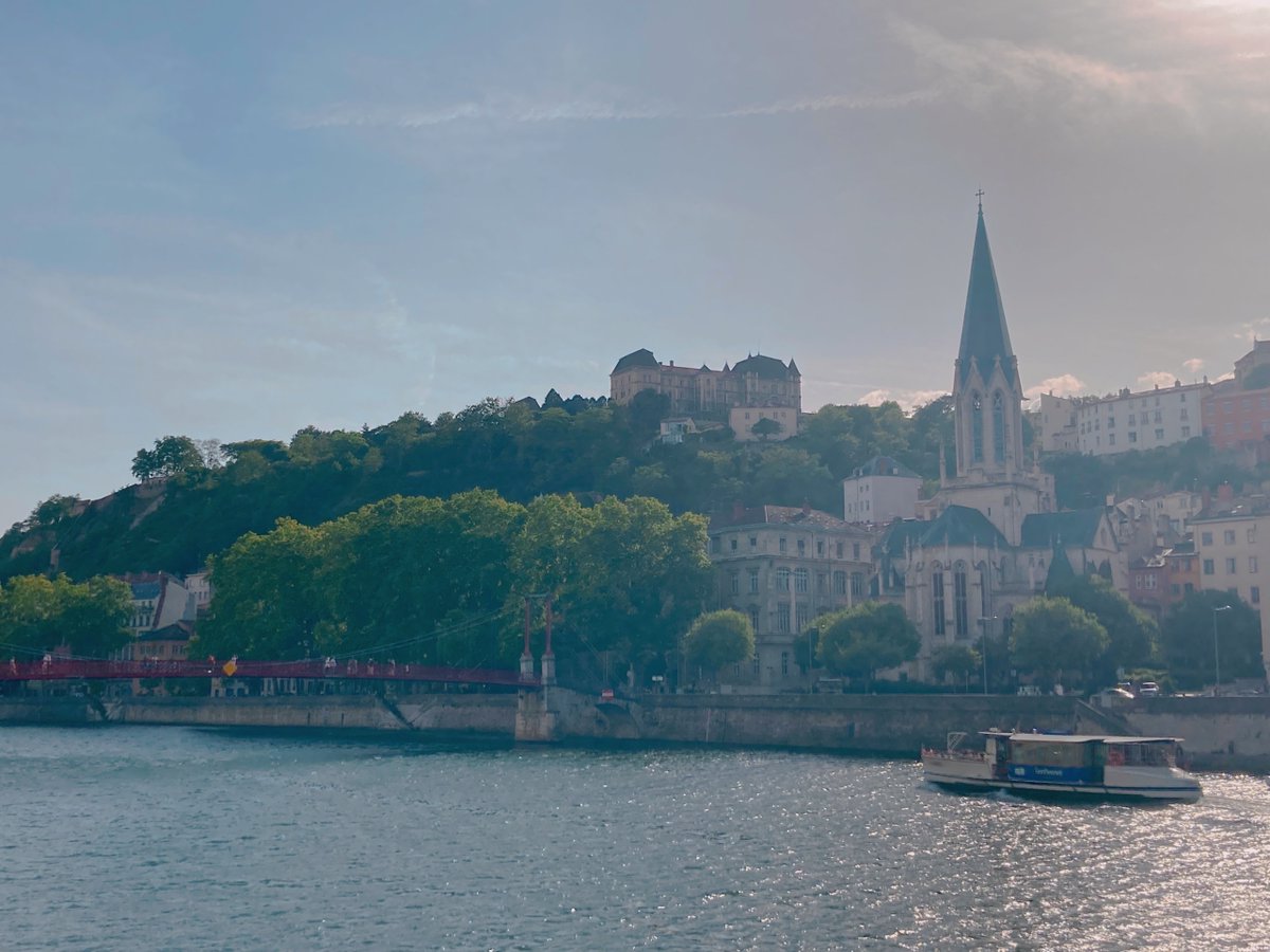 KJin_FR's tweet photo. Lyon est une si belle ville 🥰

#VOYAGEUSE_KJIN #Lyon #France https://t.co/FeOaNBU3UD