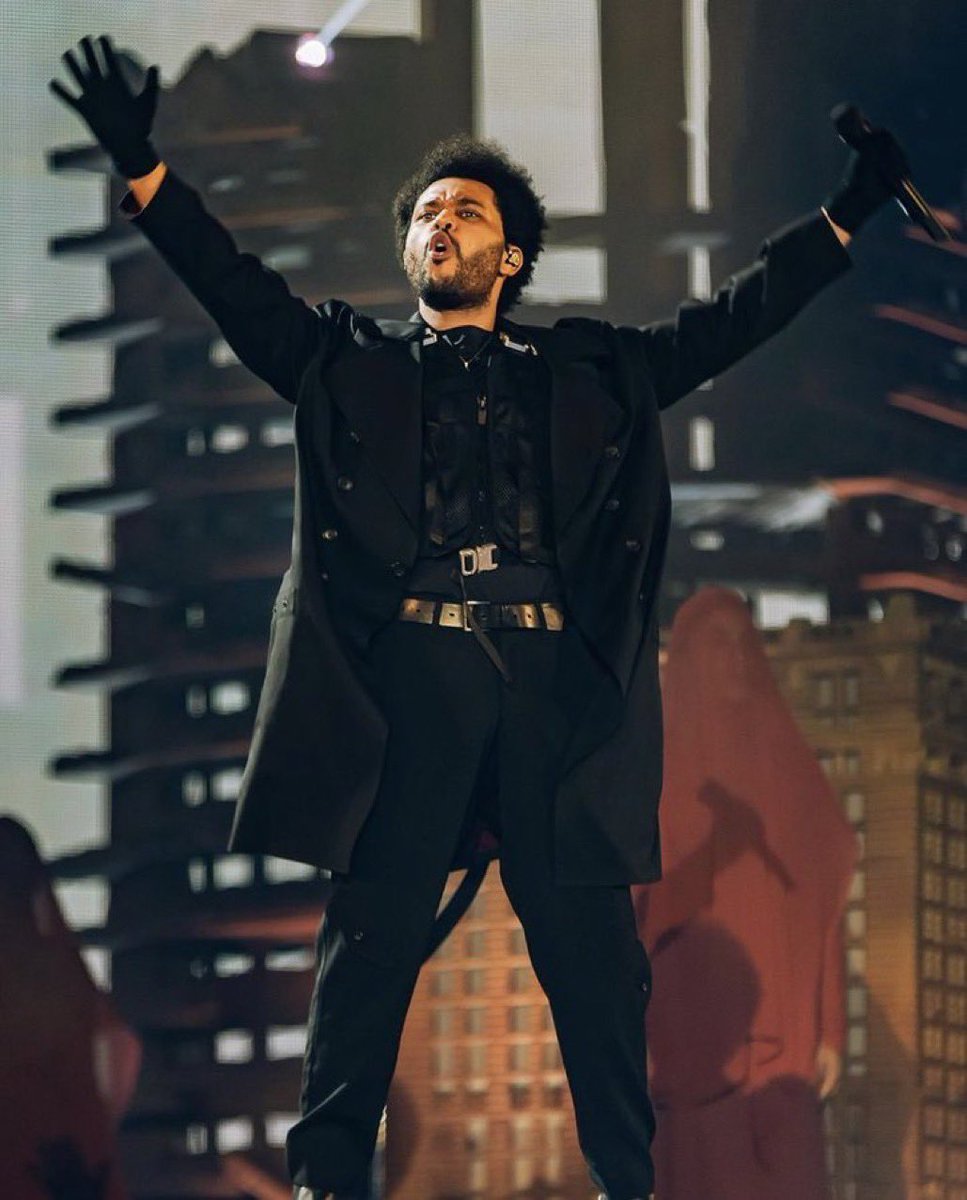 VOTE FOR THE WEEKND!!!!!!

I’m voting #TheWeeknd for #FaveTourStyle at the #iHeartAwards