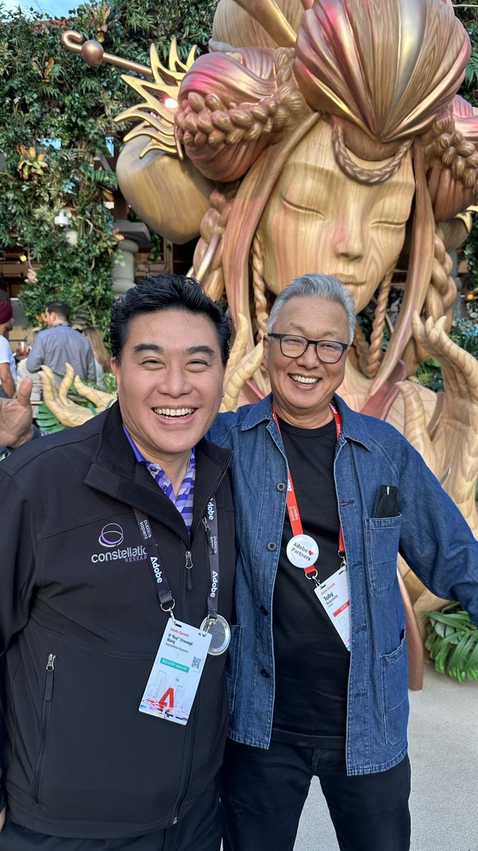 rwang0's tweet photo. MyPOV: the one and only @T0byDean live @Adobe @AdobePartner  @AdobeSummit #adobesummit https://t.co/pJ0yqi5JZj