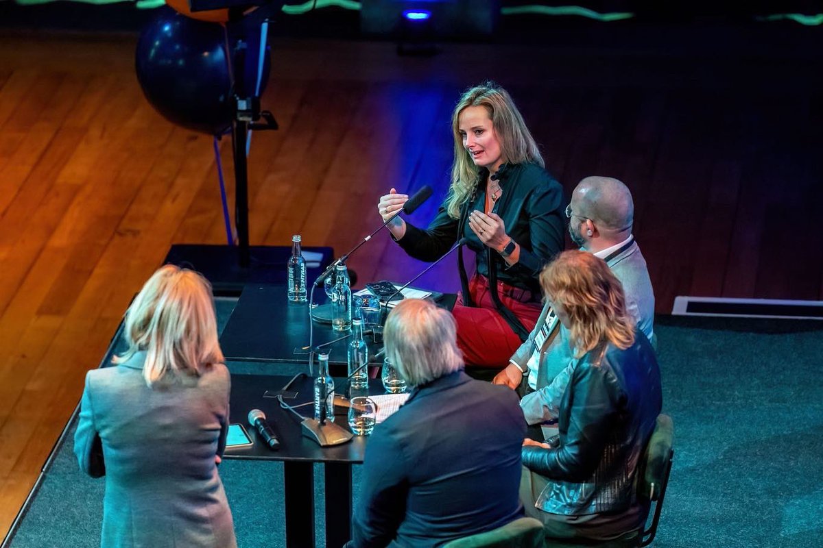 Angelique4real's tweet photo. What a great day last Thursday at the the Future of Payments event (Toekomst van het Betalingsverkeer). Joined the panel discussion on what the future brings for FinTechs and Banks now the honeymoon-phase is over.

#fintech #payments #toekomstvanhetbetalingsverkeer #future #event https://t.co/R8BnXnuA6w