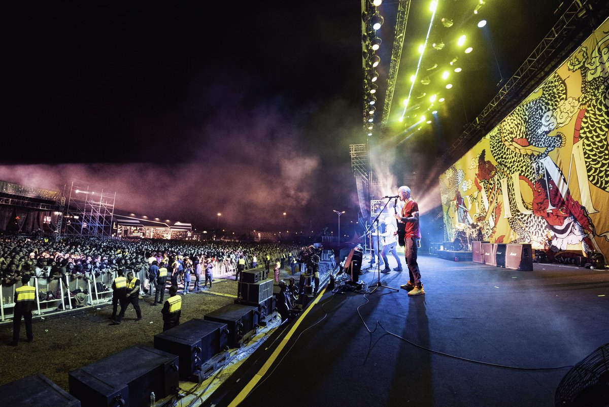 matthewkheafy's tweet image. Indonesia! I have a question. 

Do you prefer your Kiichi in a batik, the national football jersey, or serving you nasi padang?

#indonesia #nasipadang #mattheafy 

@blackcardfilms