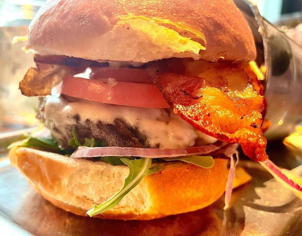 Giant thank you to @tholland1201 and everyone @anb_kitchen_bar for the amazing hospitality, great service,and delicious food as we pregame’d for #springsteen <a href="/tdgarden/">TD Garden</a> tonight!! #awesome #thankyou