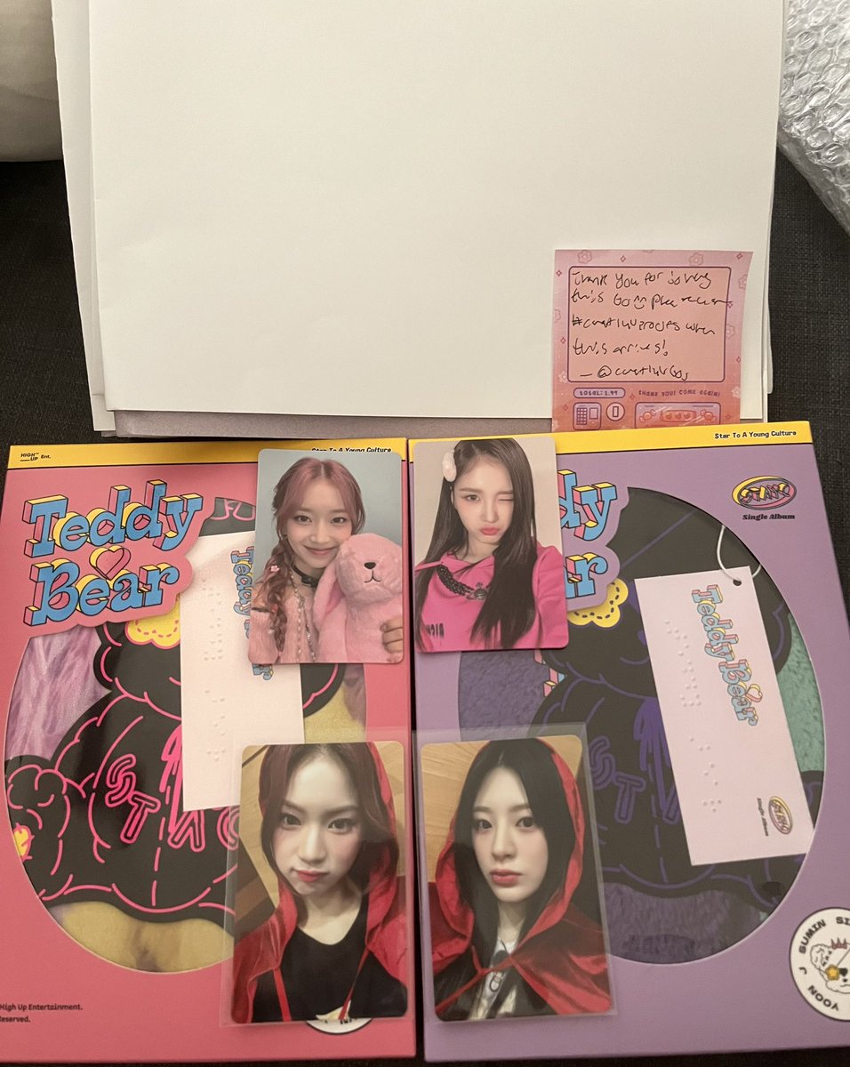 aiwiDH's tweet photo. albums, posters, n pobs arrived safely n i loved my pulls !! thank u for the go :] @caratluvGOs 
#caratluvproofs https://t.co/4EbXcGZag3