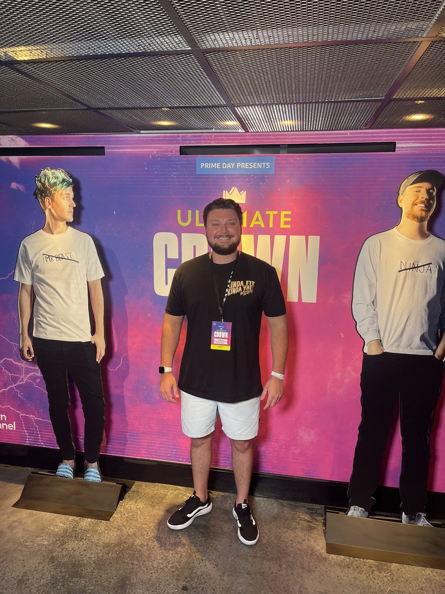 BsicChef's tweet photo. @Ninja Ninja vegas and the Ultimate crown! https://t.co/p2lfSR9Gih